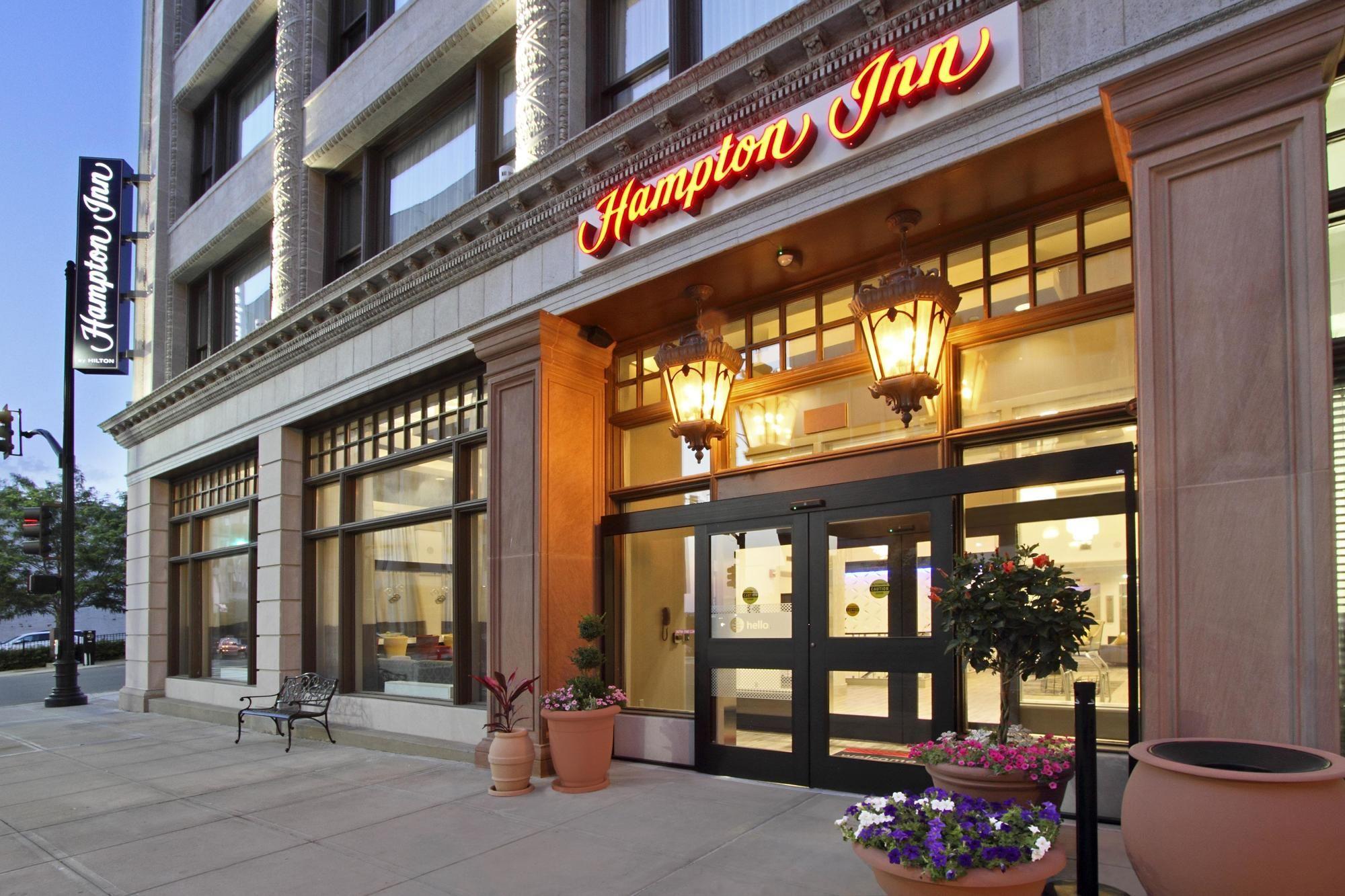 Hampton Inn Kansas City - Downtown Financial District Buitenkant foto