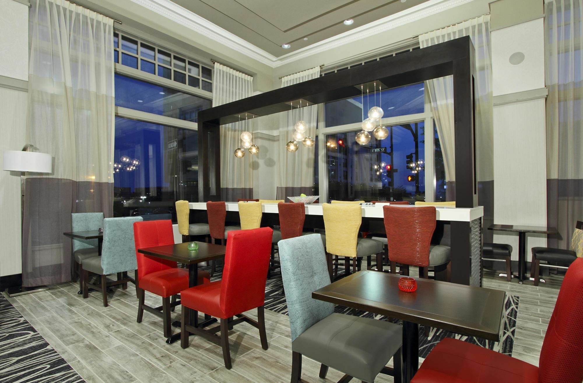 Hampton Inn Kansas City - Downtown Financial District Buitenkant foto
